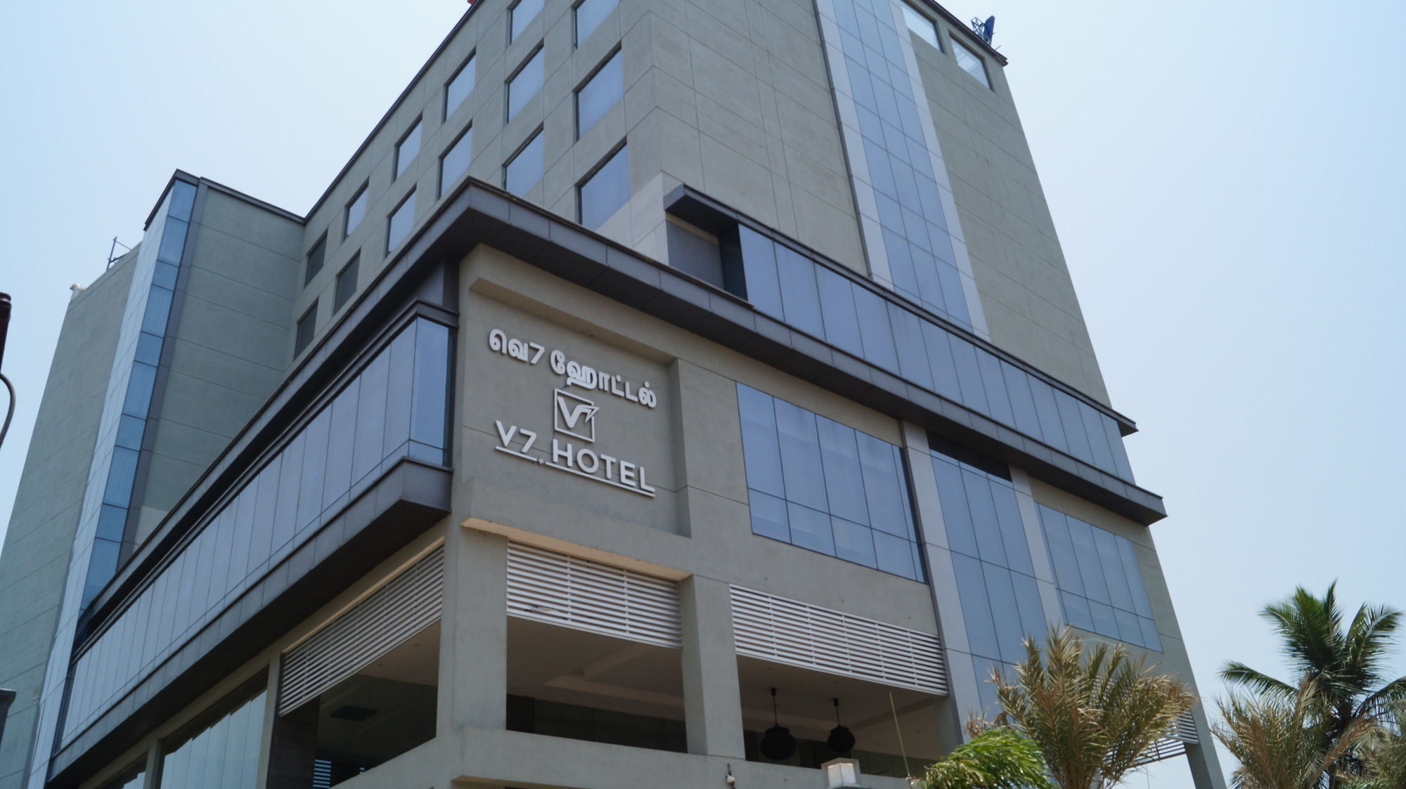 V7 Hotel Chennai Exteriör bild